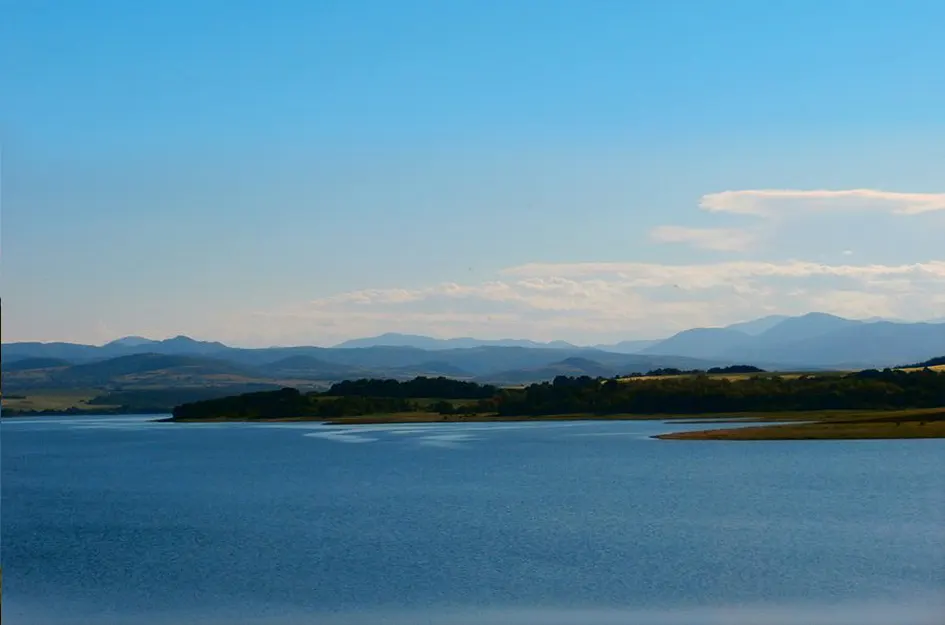 Село Николово и язовир Тракиец